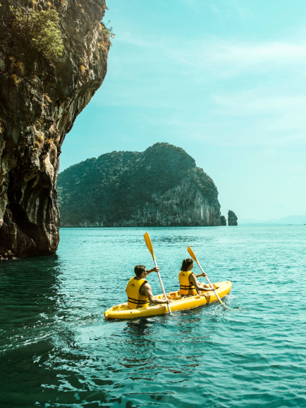 L Voyage guided tour